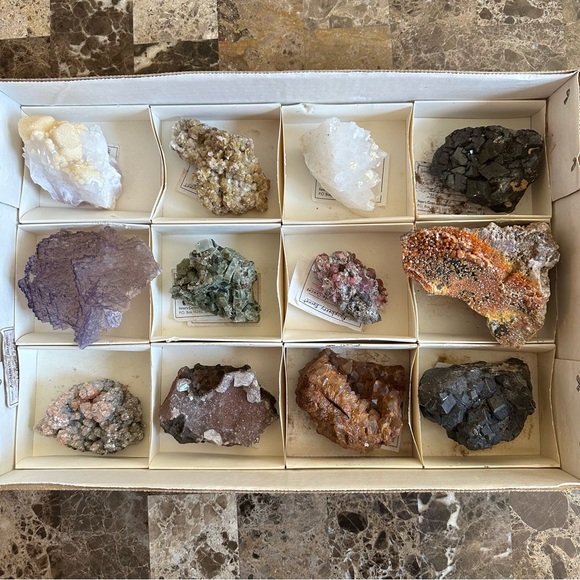 VINTAGE Raw Natural Mineral Set - Picture 5 of 8